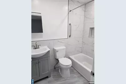 36 Augusta, Elmwood Park, NJ 07407 - Photo 15