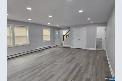 36 Augusta, Elmwood Park, NJ 07407 - Photo 9