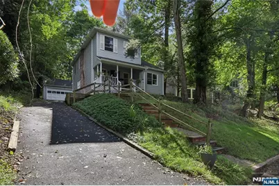 6 Valley Place, Tenafly, NJ 07670 - Photo 3