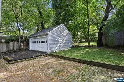 6 Valley Place, Tenafly, NJ 07670 - Photo 9