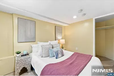 532 Martin Luther King Drive, Jersey City, NJ 07304 - Photo 15