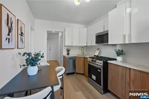 110 Maple 2, Weehawken, NJ 07086 - Photo 17