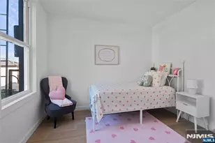 110 Maple 2, Weehawken, NJ 07086 - Photo 21