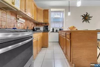 18 74th Street Ba2 #BA2, North Bergen, NJ 07047 - Photo 9
