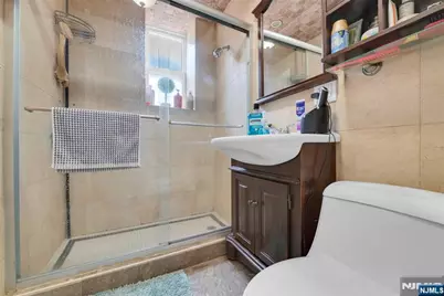 18 74th Street Ba2 #BA2, North Bergen, NJ 07047 - Photo 11