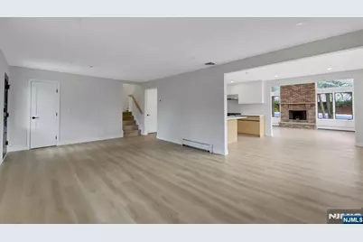 11 Raymond Street, Englewood Cliffs, NJ 07632 - Photo 9