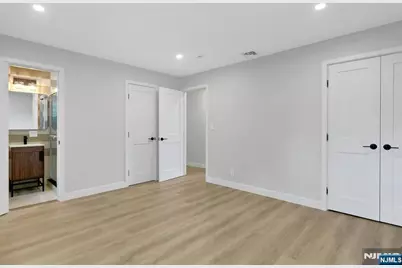 11 Raymond Street, Englewood Cliffs, NJ 07632 - Photo 19