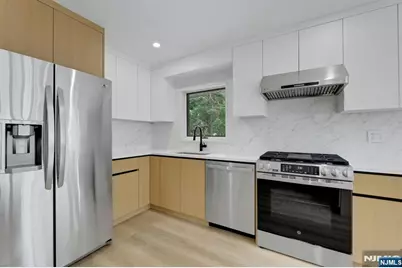11 Raymond Street, Englewood Cliffs, NJ 07632 - Photo 13