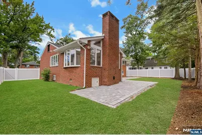 11 Raymond Street, Englewood Cliffs, NJ 07632 - Photo 41