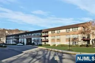 1111 River Road B11, Edgewater, NJ 07020 - Photo 1