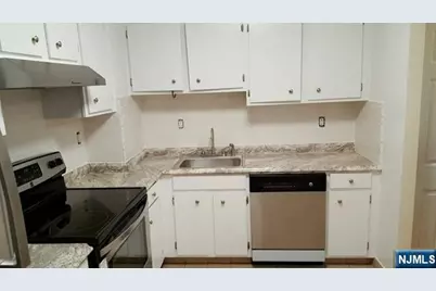 1111 River Road B11 #B11, Edgewater, NJ 07020 - Photo 7