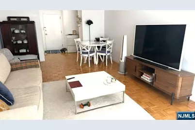 1111 River Road B11 #B11, Edgewater, NJ 07020 - Photo 3