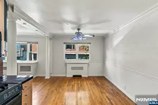 201 Oakdene Pl E2, Cliffside Park, NJ 07010 - Photo 9
