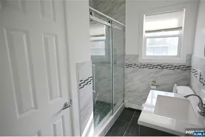 210 Warren Avenue Left A #Left A, Fort Lee, NJ 07024 - Photo 7