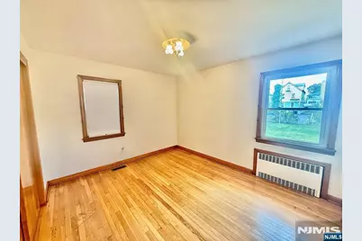 89 Strong Street, Wallington, NJ 07057 - Photo 11