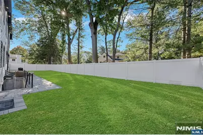 260 Virginia Court, Paramus, NJ 07652 - Photo 47