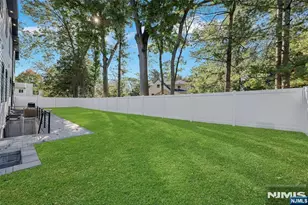 260 Virginia Ct, Paramus, NJ 07652 - Photo 47