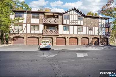 1714 Faulkner Court 1714 #1714, Mahwah, NJ 07430 - Photo 3