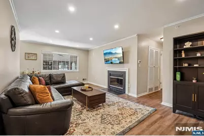 1714 Faulkner Court 1714 #1714, Mahwah, NJ 07430 - Photo 7