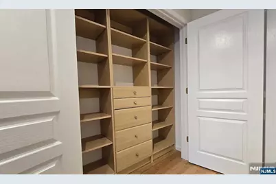 68 Buckthorn Court, Paramus, NJ 07652 - Photo 29