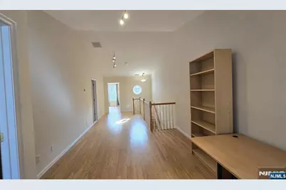 68 Buckthorn Court, Paramus, NJ 07652 - Photo 35