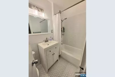 25 Grand Avenue 1C #1C, Hackensack, NJ 07601 - Photo 9