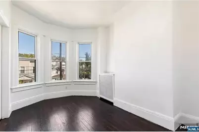 25 Gautier Avenue, Jersey City, NJ 07306 - Photo 11