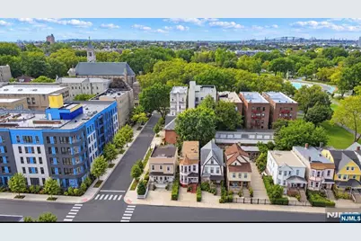 25 Gautier Avenue, Jersey City, NJ 07306 - Photo 23