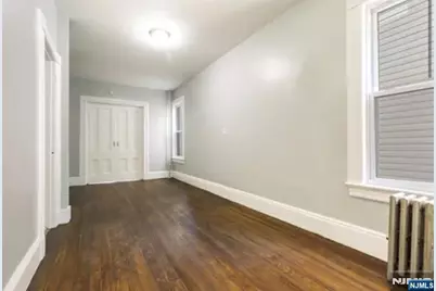 25 Gautier Avenue, Jersey City, NJ 07306 - Photo 5