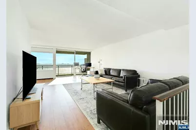 4 Horizon Road 1027 #1027, Fort Lee, NJ 07024 - Photo 3