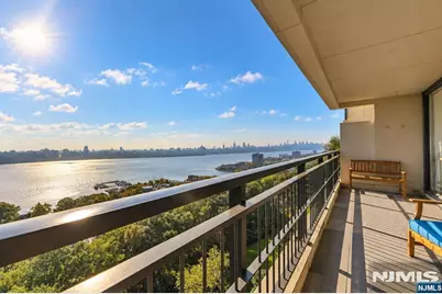 4 Horizon Road 1027 #1027, Fort Lee, NJ 07024 - Photo 1