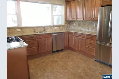 3 Boiling Springs Avenue, East Rutherford, NJ 07073 - Photo 3