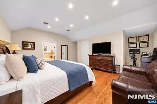398 James Woods Ct, New Milford, NJ 07646 - Photo 23