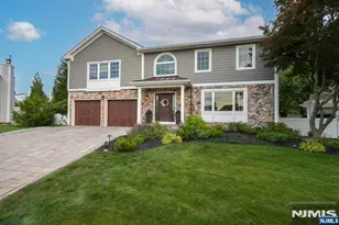 398 James Woods Ct, New Milford, NJ 07646 - Photo 3