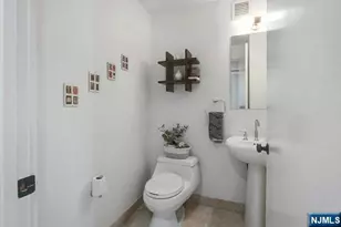 317 Hudson Park 317, Edgewater, NJ 07020 - Photo 21