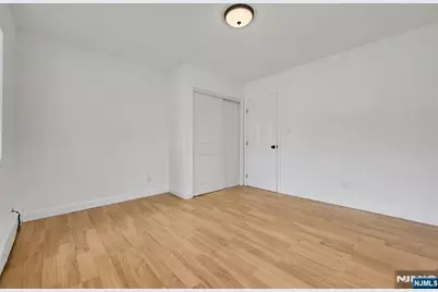 470 Washington Avenue 1 #1, Cliffside Park, NJ 07010 - Photo 17