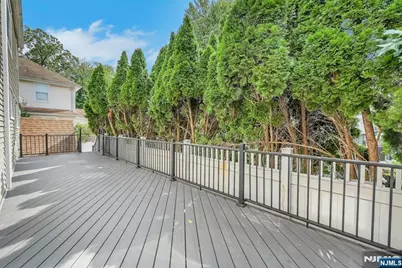 470 Washington Avenue 1 #1, Cliffside Park, NJ 07010 - Photo 23