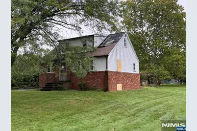 111 Linden Street, Bridgewater, NJ 08807 - Photo 3
