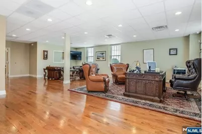 2911 Pickford, Phillipsburg, NJ 08865 - Photo 25