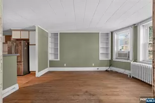 269 Hutton St, Jersey City, NJ 07307 - Photo 5