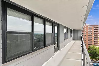 285 Aycrigg Avenue 12G #12G, Passaic, NJ 07055 - Photo 23