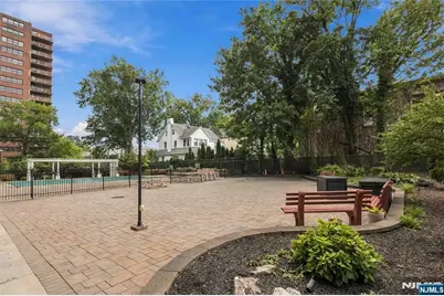 285 Aycrigg Avenue 12G #12G, Passaic, NJ 07055 - Photo 31