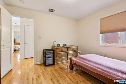 696 West End Avenue 2 #2, Cliffside Park, NJ 07010 - Photo 23