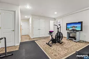 696 West End Ave 2, Cliffside Park, NJ 07010 - Photo 33