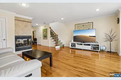 696 West End Avenue 2 #2, Cliffside Park, NJ 07010 - Photo 5