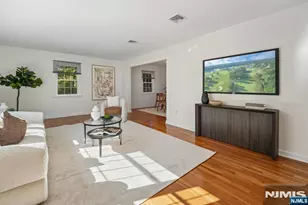 42 Collins Ave, Ramsey, NJ 07446 - Photo 5