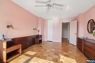 555 North Ave 10-G, Fort Lee, NJ 07024 - Photo 17