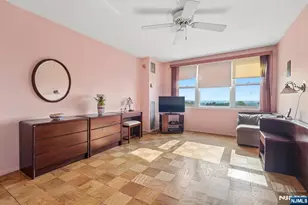 555 North Ave 10-G, Fort Lee, NJ 07024 - Photo 15