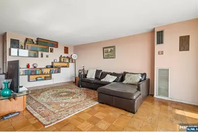 555 North Avenue 10-G #10-G, Fort Lee, NJ 07024 - Photo 3
