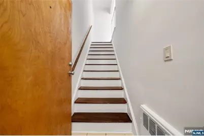 201 Oakdene Place C2 #C2, Cliffside Park, NJ 07010 - Photo 15